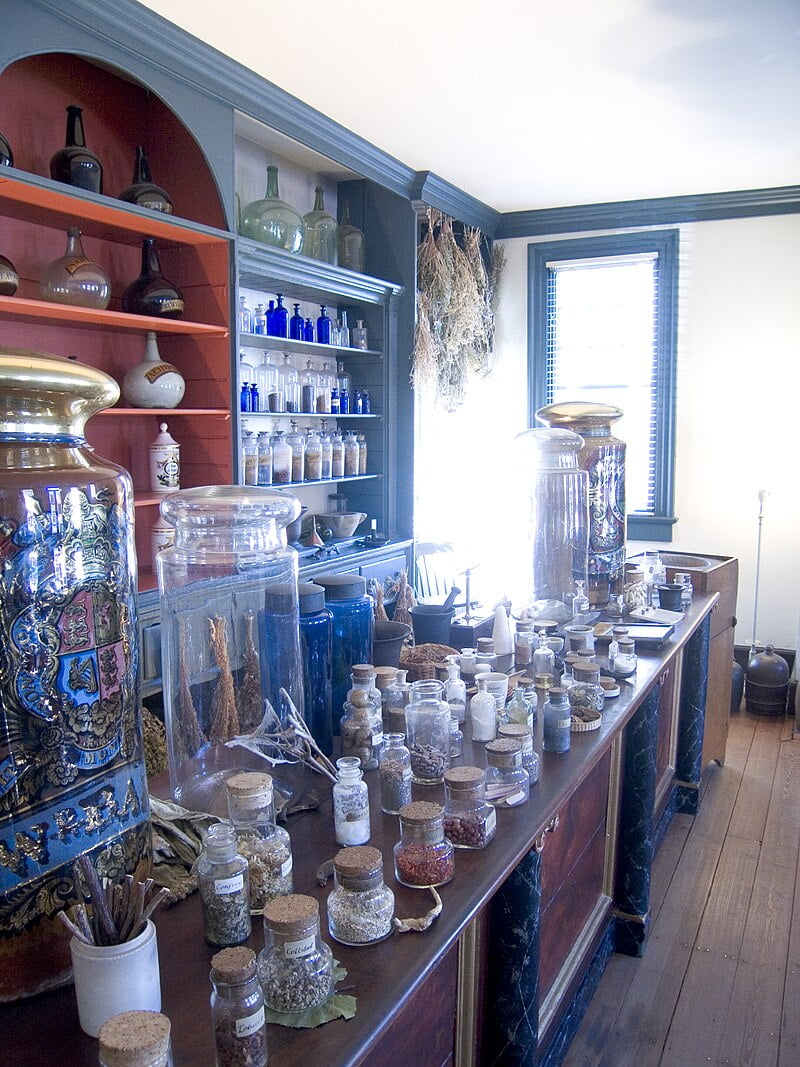 Naturopatia 3 Hugh Mercer Apothecary 02
